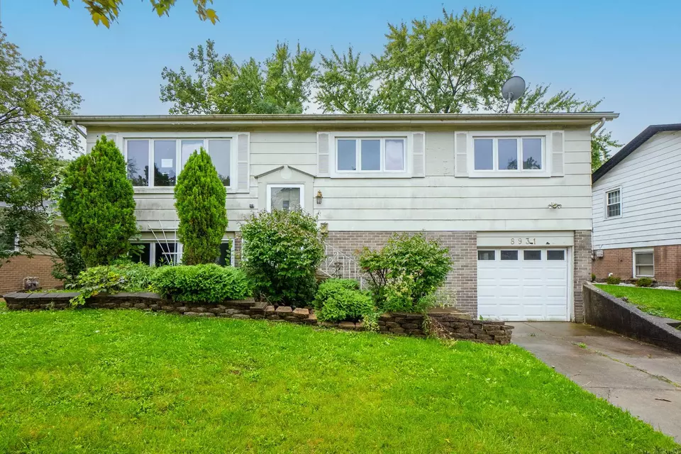 8931 W 91st Pl, Hickory Hills, IL 60457 22 Photos Movoto