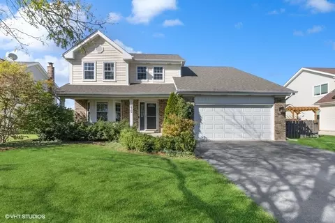 575 Red Bridge Rd, Lake Zurich, IL 60047