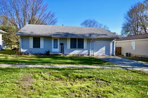 311 S Vine St, Mount Pulaski, IL 62548