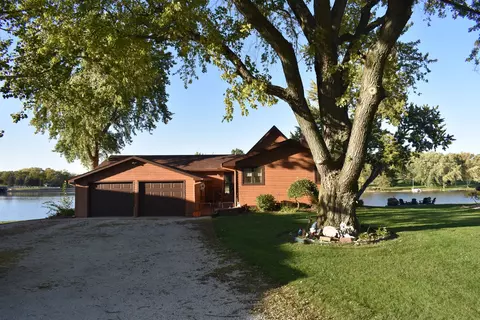 1417 Country Club Ln, Loda, IL 60948