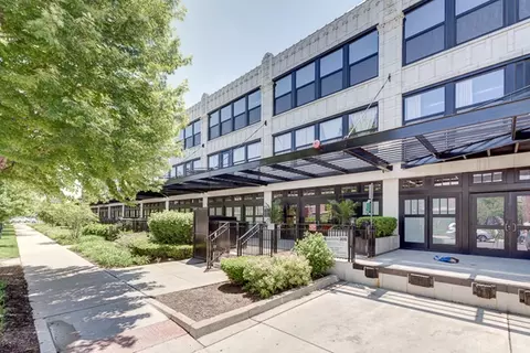 1033 W 14th Pl #337, Chicago, IL 60608