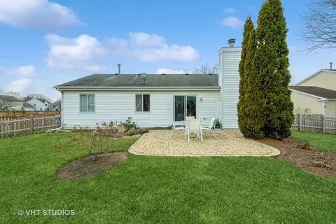 766 Cimarron Dr, Cary, IL 60013 photo 20