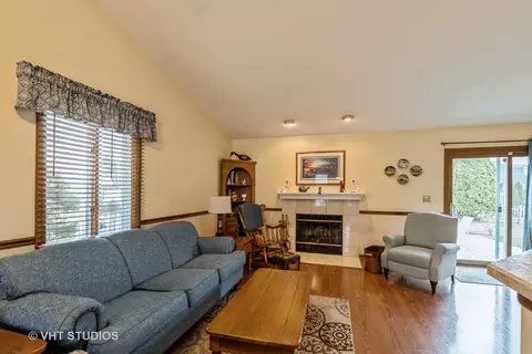 766 Cimarron Dr, Cary, IL 60013 photo 6