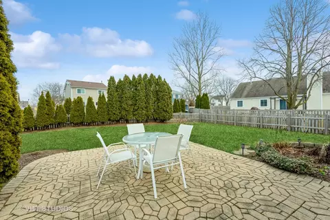 766 Cimarron Dr, Cary, IL 60013 photo 18