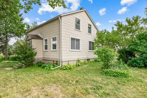 309 West St, Geneva, IL 60134