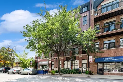 3722 N Lincoln Ave #3N, Chicago, IL 60613