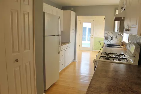 204 S Highland Dr, Lakemoor, IL 60051 photo 7
