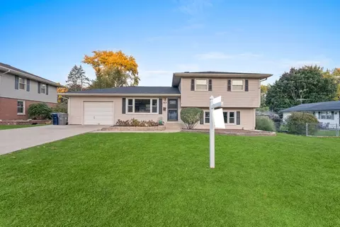 763 Diane Ave, Elgin, IL 60123