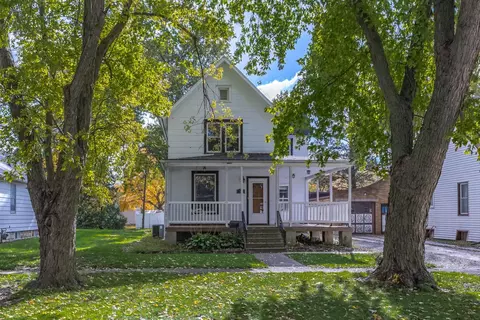 744 W South St, Pontiac, IL 61764