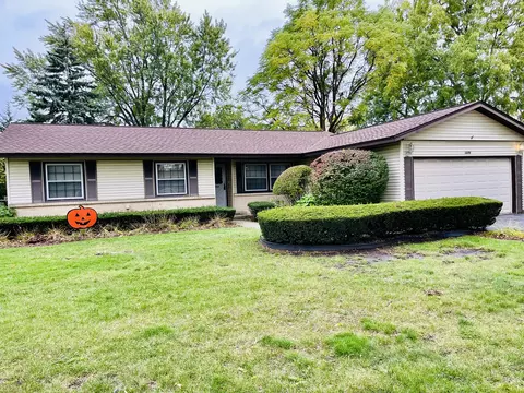 1375 Cumberland Cir W, Elk Grove Village, IL 60007