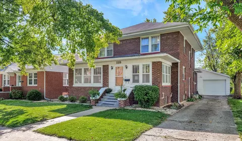 119 E 11th St, Gibson City, IL 60936