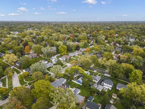 402 Byron Ct, Wheaton, IL 60187 photo 33