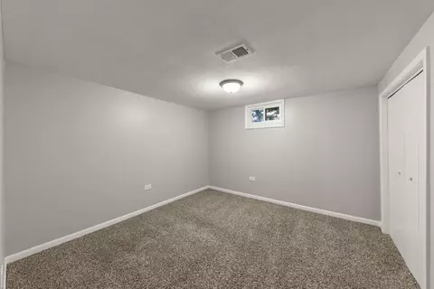 402 Byron Ct, Wheaton, IL 60187 photo 21
