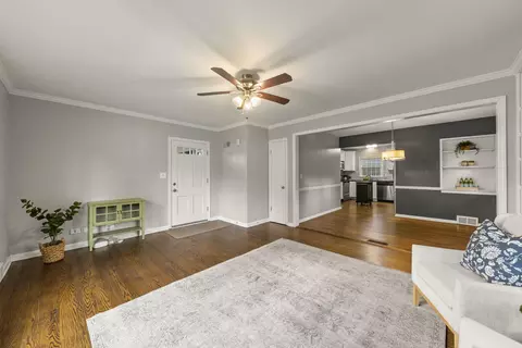 402 Byron Ct, Wheaton, IL 60187 photo 7