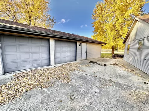 800 N Appleton Rd, Belvidere, IL 61008 photo 7