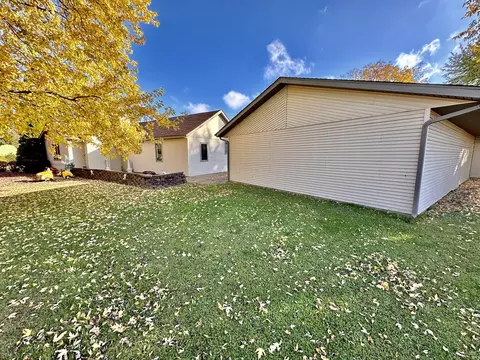 800 N Appleton Rd, Belvidere, IL 61008 photo 6