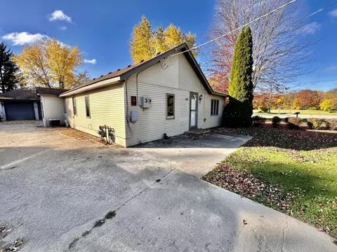 800 N Appleton Rd, Belvidere, IL 61008