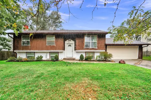 1510 Sunset Dr, Holiday Hills, IL 60051