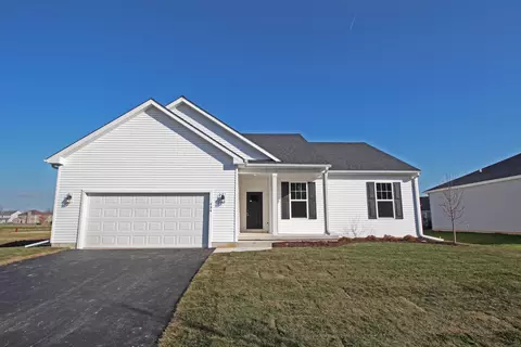 1402 Autumn Ridge Rd, Sandwich, IL 60548