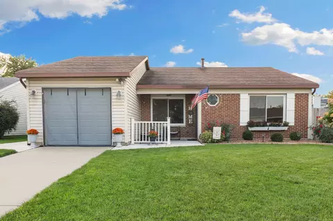 20000 S Graceland Ln, Frankfort, IL 60423