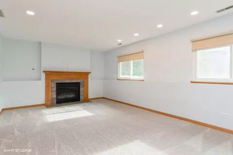 2120 Willow Lakes Dr, Plainfield, IL 60586 photo 8