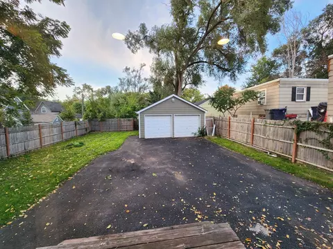 62 Seneca St, Elgin, IL 60120 photo 19