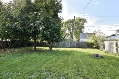 62 S Clifton Ave, Elgin, IL 60123 photo 16