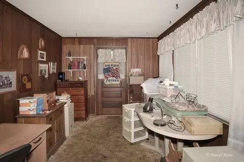 62 S Clifton Ave, Elgin, IL 60123 photo 9