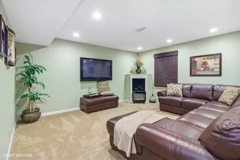 1240 Oakleaf Ct, Aurora, IL 60506 photo 33
