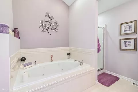 1240 Oakleaf Ct, Aurora, IL 60506 photo 26