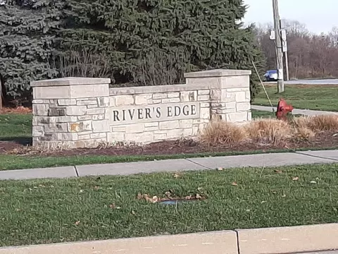 212 Windham Cir, Yorkville, IL 60560