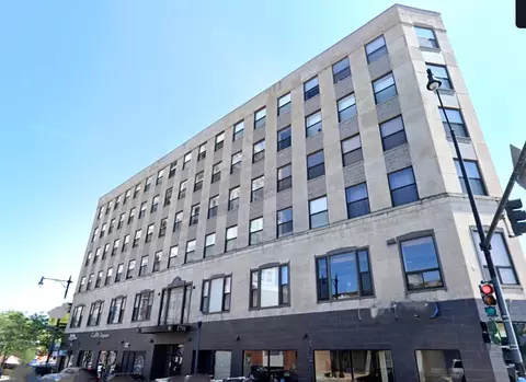 1791 W Howard St #305, Chicago, IL 60626