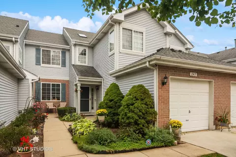 247 Sierra Pass Dr, Schaumburg, IL 60194