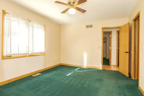 9089 Hardesty Run, Bloomington, IL 61705 photo 17