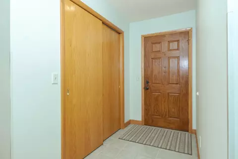 9089 Hardesty Run, Bloomington, IL 61705 photo 6