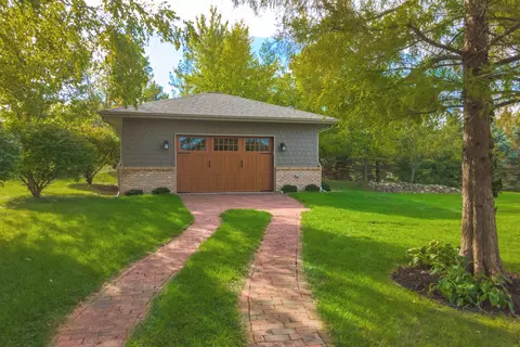 9089 Hardesty Run, Bloomington, IL 61705 photo 42