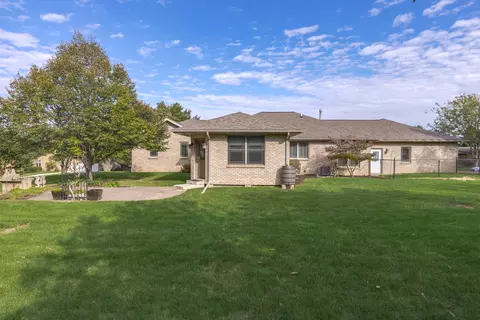 9089 Hardesty Run, Bloomington, IL 61705 photo 44