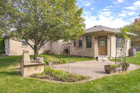 9089 Hardesty Run, Bloomington, IL 61705 photo 28