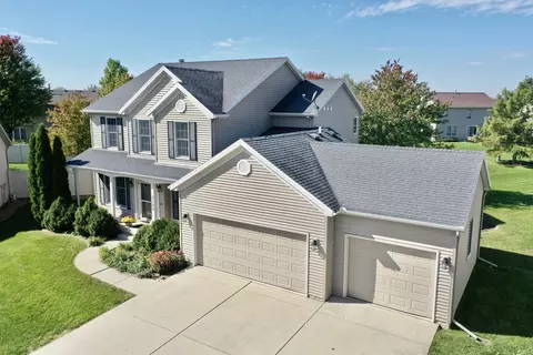 3100 Fire Fly Ct, Normal, IL 61761 photo 2