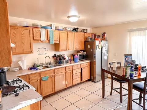 695 Moore St, Kankakee, IL 60901 photo 4