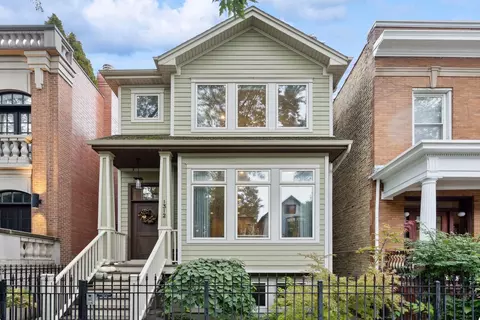 1312 W Barry Ave, Chicago, IL 60657