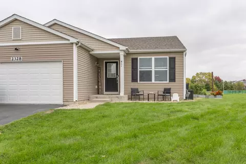 2328 Titus Dr, Yorkville, IL 60560