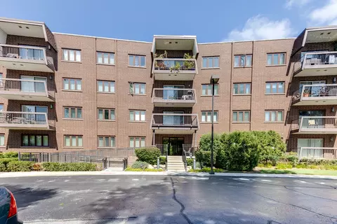 400 E Dundee Rd #210, Buffalo Grove, IL 60089