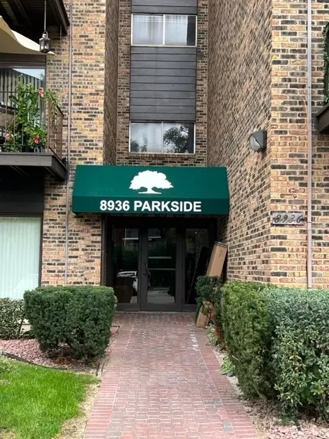 8936 N Parkside Ave #109, Des Plaines, IL 60016