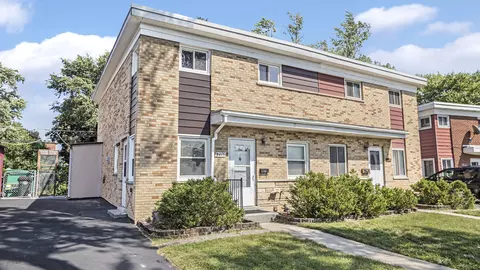 8415 Lotus Ave, Skokie, IL 60077