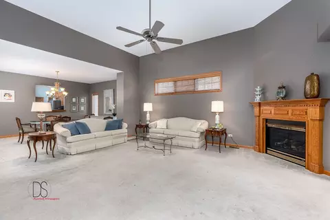 1349 Heritage Dr, Morris, IL 60450 photo 11
