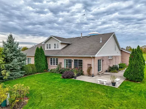 1349 Heritage Dr, Morris, IL 60450 photo 5