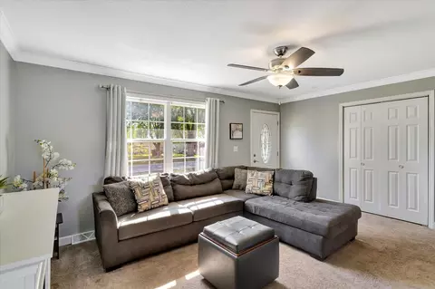 2 Southview Dr, Sidney, IL 61877 photo 9