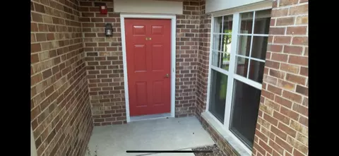 118 Clubhouse Ln #118, Oswego, IL 60543
