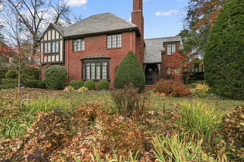 806 W Florida Ave, Urbana, IL 61801